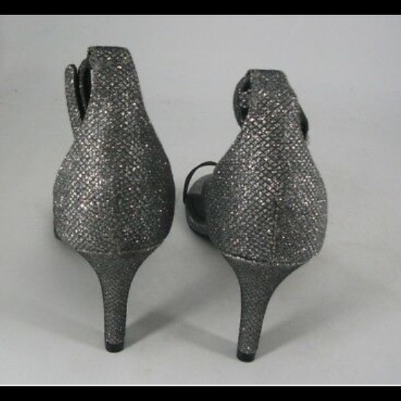 H&M silver sparkling sandals NWT -38/ Size 7 - Picture 4 of 5